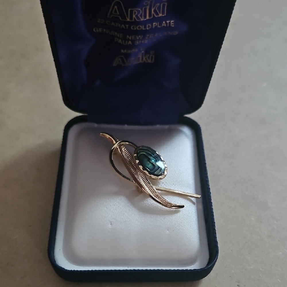 22 Carat Gold Plated Genuine Paua Shell Leaf Brooch